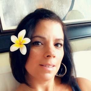 Meet your Posher, Danisha